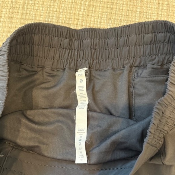 LULULEMON Hotty Hot Shorts 4in Lined in Size 8Tall - Picture 3 of 8